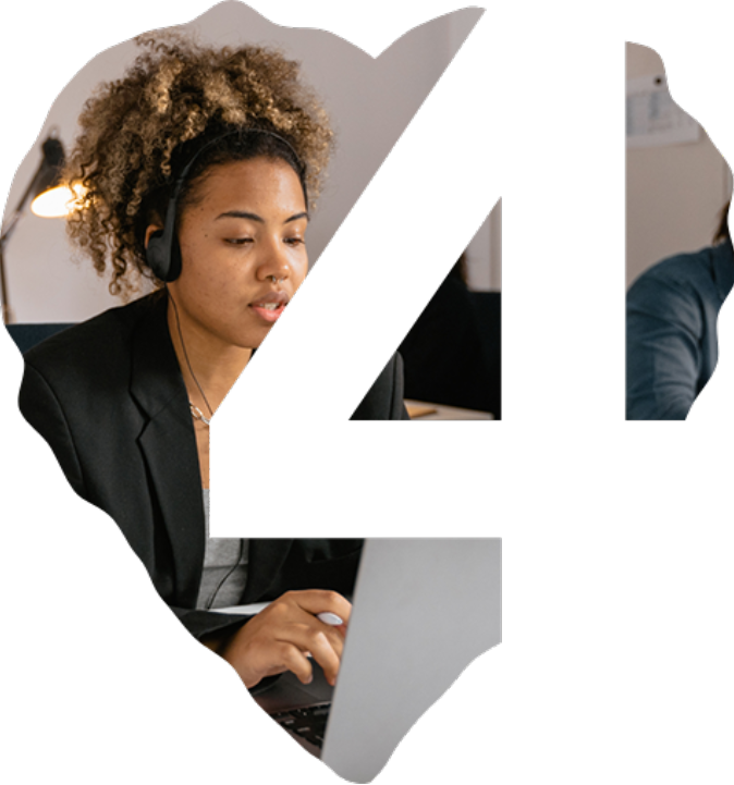 Heart images_Lady on laptop